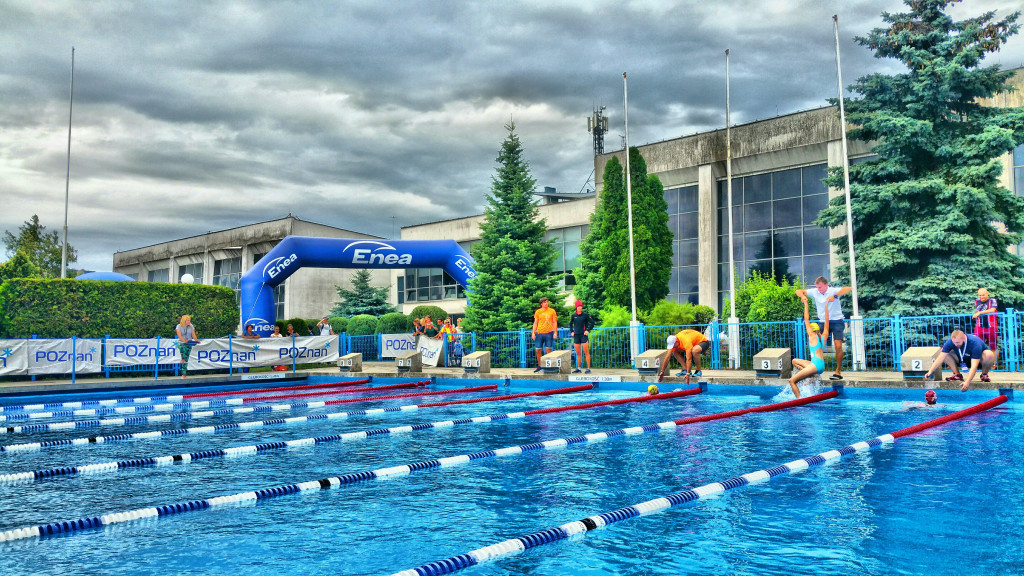 Basen 50 metrowy Chwiałka podczas zawodów triathlonowych (fot. Bartosz Jasiński)