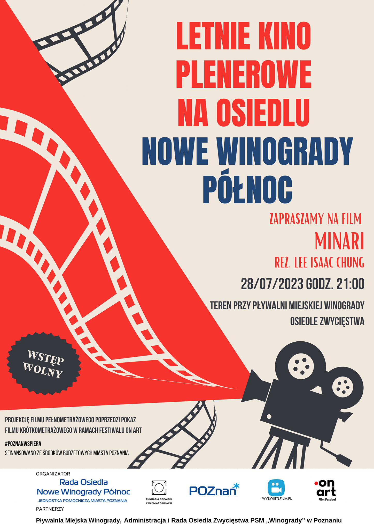 Plakat Letniego Kina Plenerowego - kamera filmowa i wychodząca z niej taśma filmowa - obok napisy o godzinie i miejscu seansu