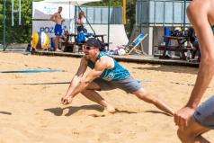 Chwiałka Volley (2) Rataje - siatkarz odbija piłkę (fot. P. Rychter)