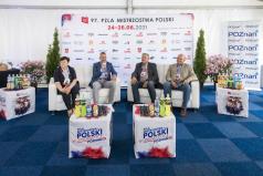 Przedstawiciele Miasta Poznań i PZLA na konferencji